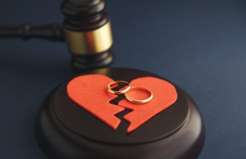 Jak zdalny rozwód to tylko z sądu, z kancelarii już nie można się łączyć