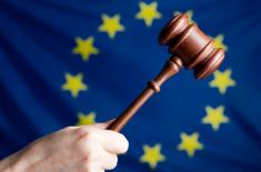 Trybunał UE uchylił dyrektywę w sprawie zatrzymywania danych osobowych