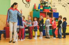 WSA: gmina może ustalać ulgi w opłatach za przedszkole dla rodzin wielodzietnych