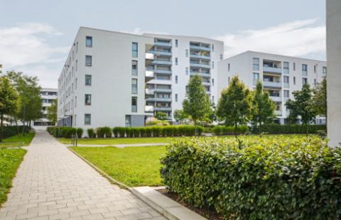 Ekspert: Polacy inwestują pieniądze w mieszkania