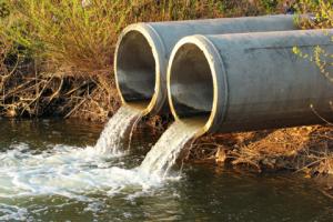 Samorządowcy apelują o odłożenie o rok reformy prawa wodnego