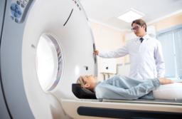 Kraków: coraz więcej pacjentów korzysta z radioterapii