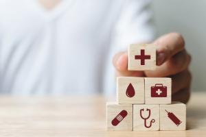 W jakich zakładach opieki zdrowotnej mogą być przeprowadzane badania kliniczne?