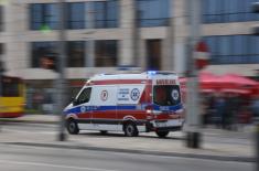 Małopolskie: ambulansy od pogotowia dla szpitali