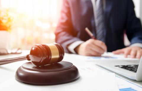 Olsztyn: szpital odpowiedzialny za błąd przy porodzie