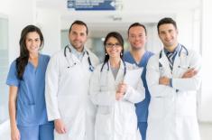 Ustawa o ustalaniu najniższego wynagrodzenia pracowników medycznych podpisana
