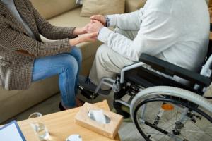 W Sejmie o wyrównaniu zasiłków dla opiekunów niepełnosprawnych