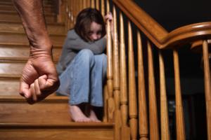 Matka inicjowała molestowanie córek - Prokurator Generalny chce wyższej kary
