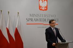 Minister przegrał spór z 