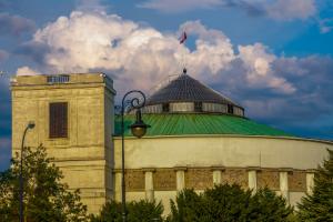 Sejm nie zajmie się projektem o "rekompensacie" dla państwowych mediów