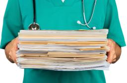 Nowe zasady dotyczące wystawiania dokumentacji medycznej w wersji elektronicznej i papierowej