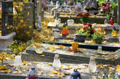 Koronawirus po śmierci - luki w prawie dla cmentarzy i zakładów pogrzebowych