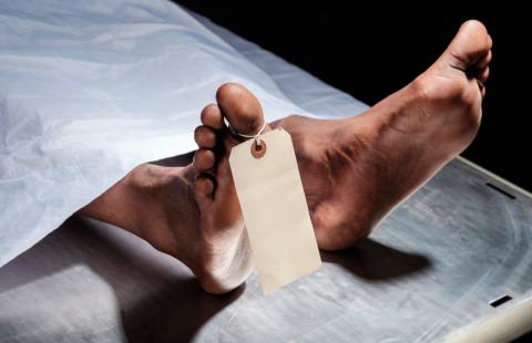 Epidemia w pełni, ale mniej osób w Polsce umiera