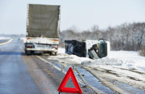 Niepoczytalny pirat drogowy to kłopoty dla innych kierowców