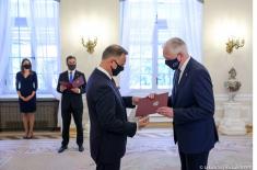 Prezydent wręczył Jarosławowi Gowinowi akt odwołania