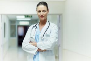 Lekarze i pielęgniarki z Ukrainy będą mogli pracować w podmiotach z kontraktem z NFZ