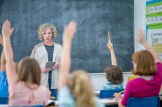 MEiN konsultuje podwyżki dla nauczycieli - minimalne od 130 zł do 178 zł brutto