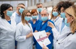 Dyrektywa unijna nie zabrania kształcenia lekarzy poza uniwersytetami