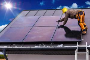 Ponad 500 bloków z panelami słonecznymi z rządową dotacją