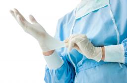 Usunięcie znamienia i korekta powieki na NFZ - możliwe, ale pod pewnymi warunkami