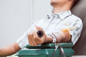 Sposób przeliczania oddanych składników krwi ujednolicony - rząd przyjął projekt