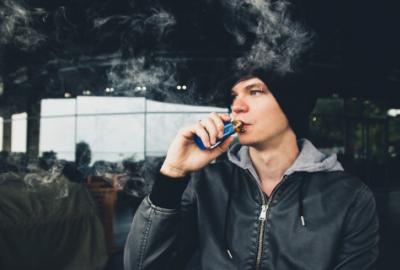 E-papierosy dla młodych ludzi prawie jak cukierki - potrzebne działania państwa