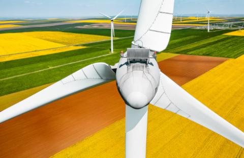 Ministerstwo Klimatu: Wiatraki 500 m od domów, nie będzie wysiedleń