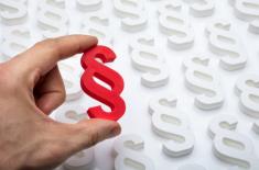 Pirat drogowy sądom umyka, sędzia łatwo nie sprawdzi, ile ma zakazów