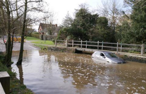 Wsparcie psychologiczne dla powodzian może być potrzebne długofalowo