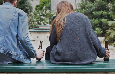 Tusk: Będziemy szukać możliwości zablokowania saszetek alkoholowych