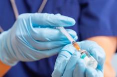 Bezpłatne szczepionki przeciw krztuścowi dla kobiet w ciąży - w aptekach braki