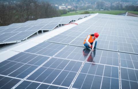 Wodór i szybka ścieżka dla OZE. Rząd przyjął projekty ustaw energetycznych