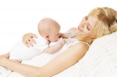 Nowy urlop dla rodziców wcześniaków coraz bliżej - rząd przyjął projekt ustawy