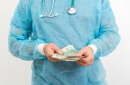 Trwa spór lekarzy z rządem o zarobki. Głos w tej sprawie zabrał premier