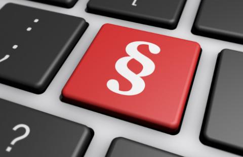 Pornografia jak papierosy, nie powinna być promowana