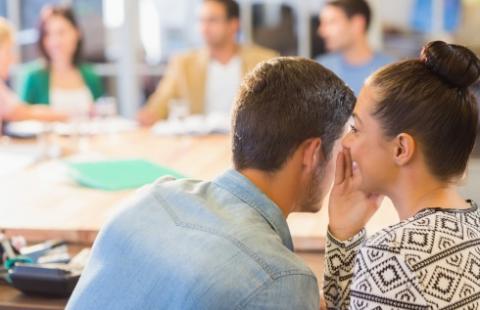 Rodzic zgłaszający nieprawidłowości w szkole ze statusem sygnalisty?