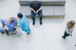 Są standardy akredytacyjne dla przychodni, wskaźników na razie brak