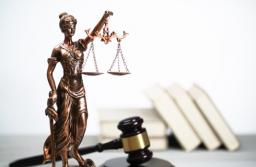 SN: Skarga na przewlekłość jest dopuszczalna, ale nie przy wznowieniu postępowania z urzędu