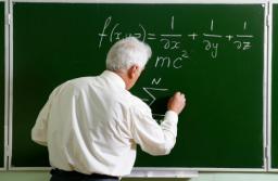 Prezydent podpisał nowelę Karty nauczyciela - od września zmiany korzystne dla nauczycieli