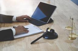 Asesorzy miesiącami czekają na awans na sędziego - RPO interweniuje u KRS