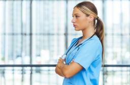Sąd apelacyjny potwierdza - pensja pielęgniarki może zależeć od wykształcenia