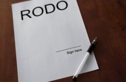 UODO upomina za złą regulację IOD. I zaprasza na webinarium o poradniku