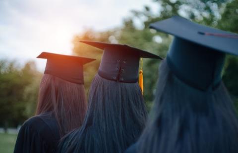 Student nie musi korzystać z pomocy społecznej, by dostać stypendium socjalne - wyrok NSA