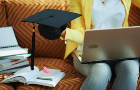 WSA: Rażąca bezczynność w sprawie o przyznanie studentowi stypendium socjalnego