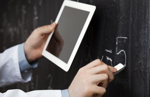 Początek kariery z lepszym wsparciem mentora i szybszym zatrudnieniem na stałe