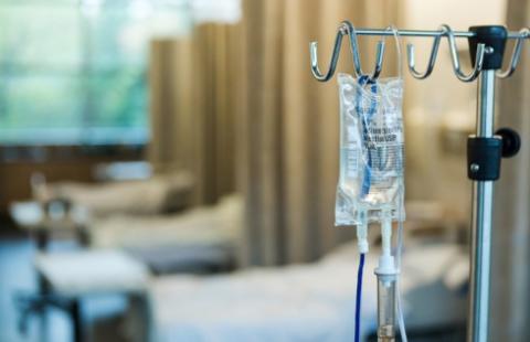 „Lex szarlatan” jako bat na pseudouzdrowicieli? Projekt raczej po wyborach