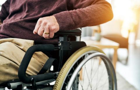 Od maja ZUS będzie wypłacał dodatek dopełniający do renty socjalnej