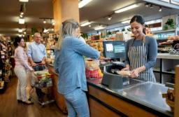 PIP: W Wielką Sobotę praca w handlu może trwać do godziny 14