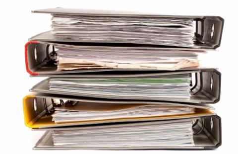 Organizacje społeczne chcą utrzymania progu 500 zł w Centralnym Rejestrze Umów