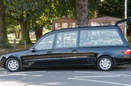 Zatrudnienie w branży pogrzebowej trzeba uregulować